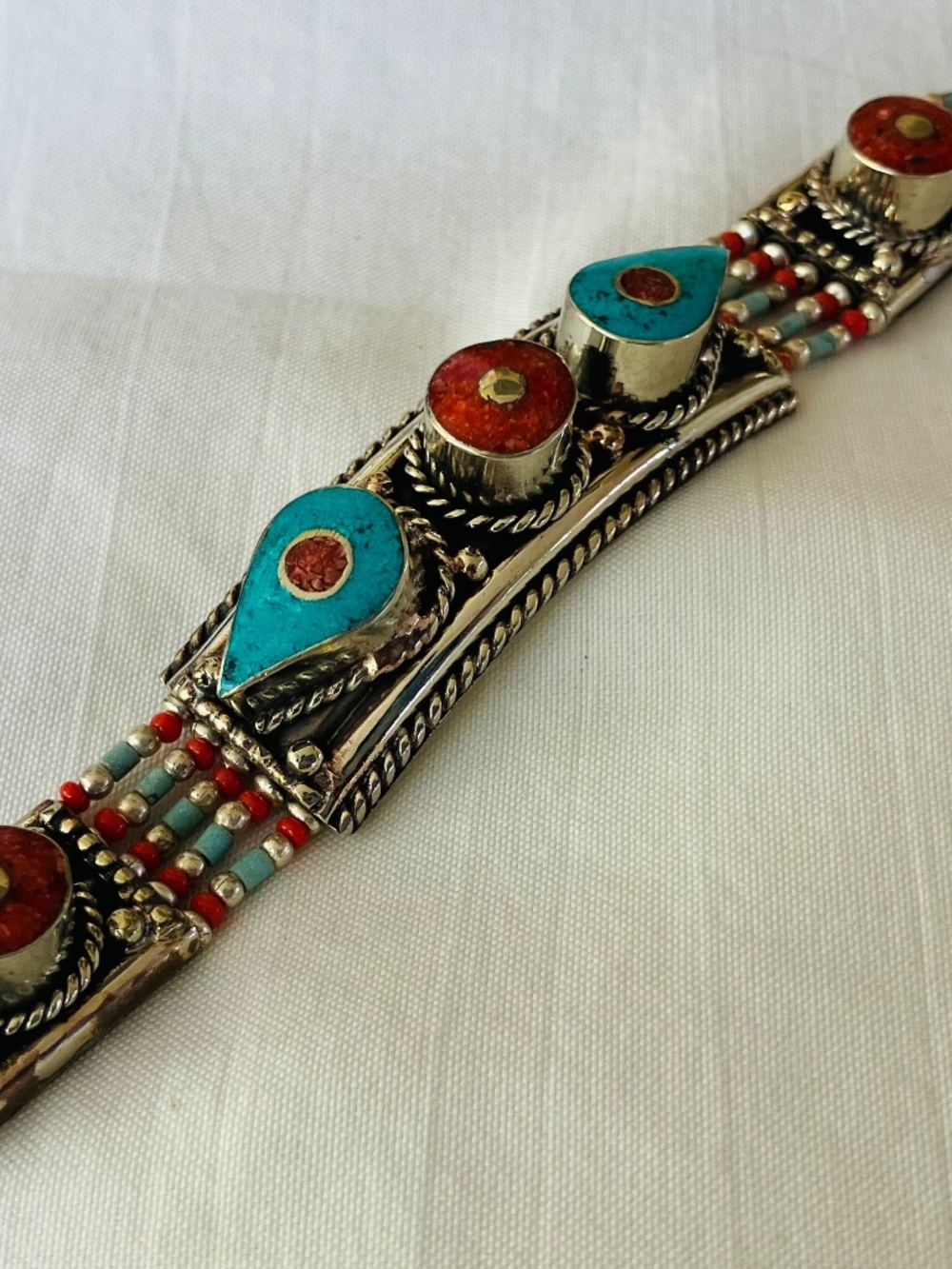 New Tibetan-Style Turquoise & Coral Inlay Chunky Bracelet Silver-Tone Filigree